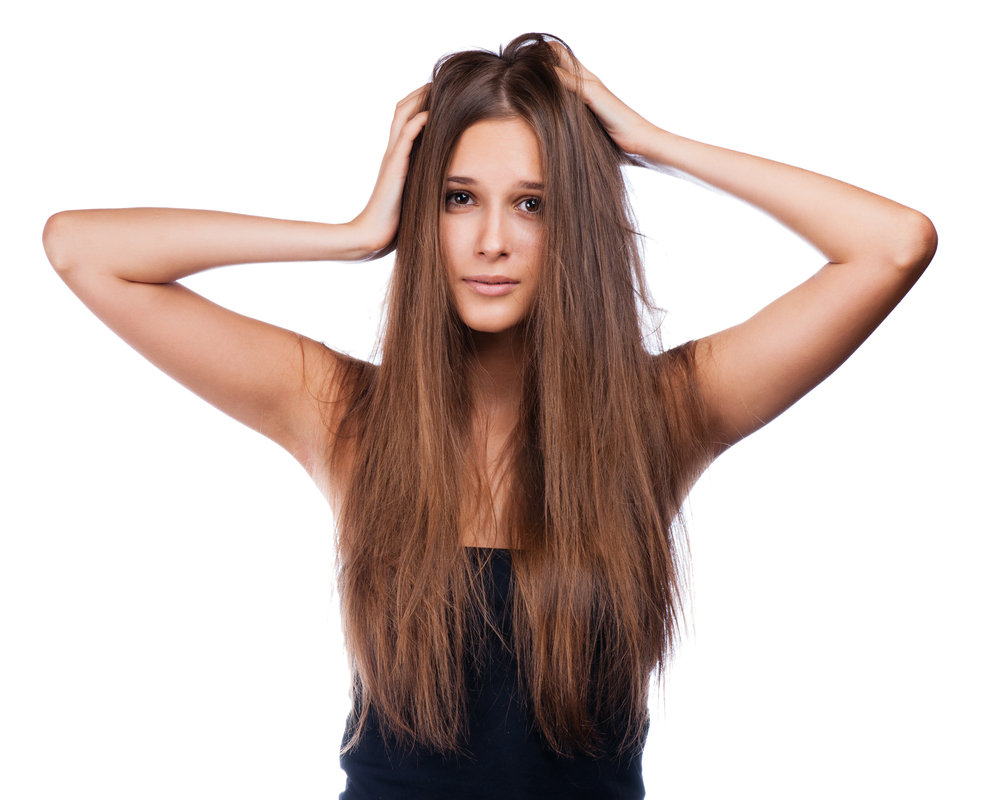 Cheveux aux pointes fourchues et pellicules que faire
